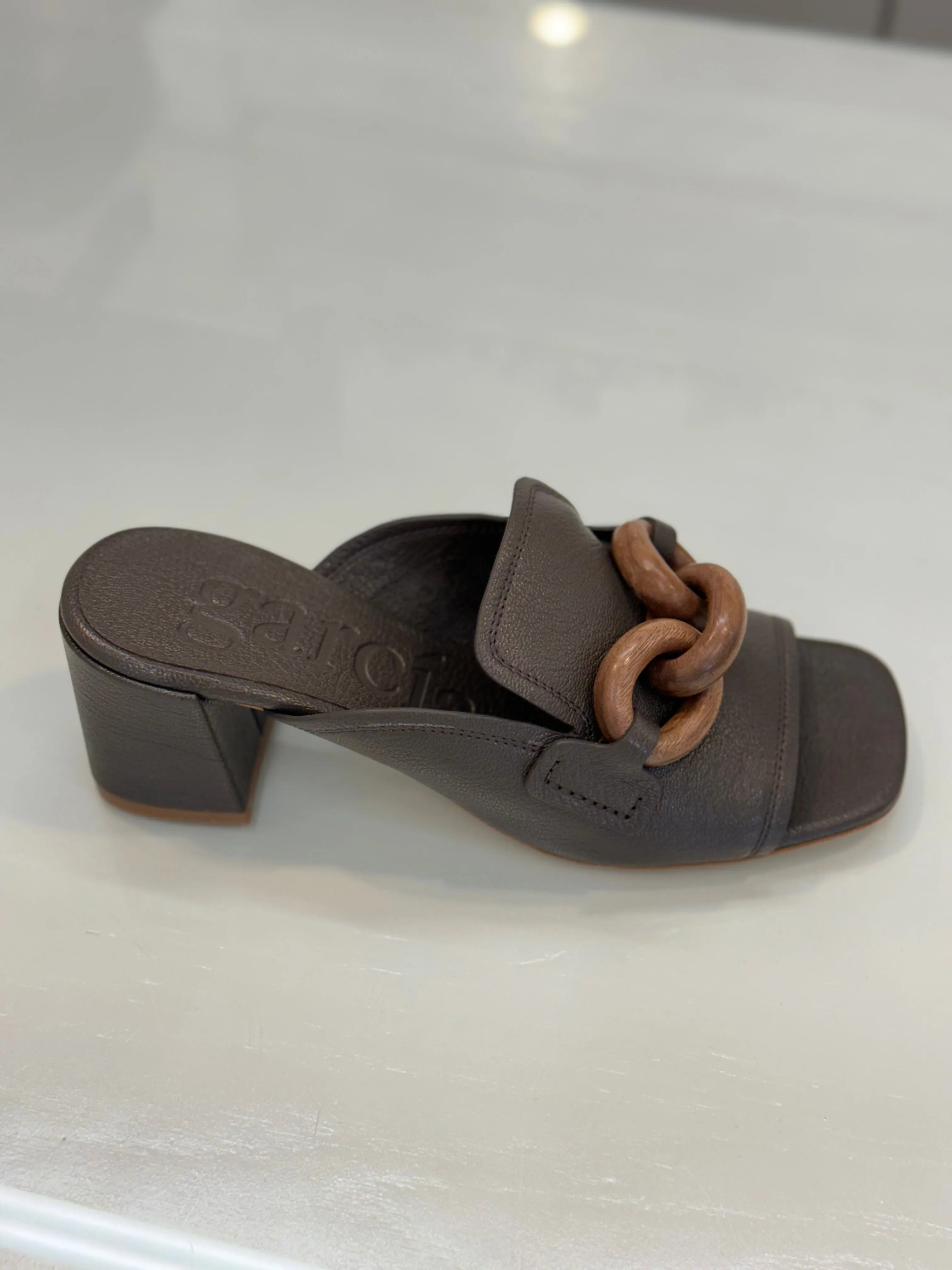 Pedro Garcia - Umita Heel in Silt